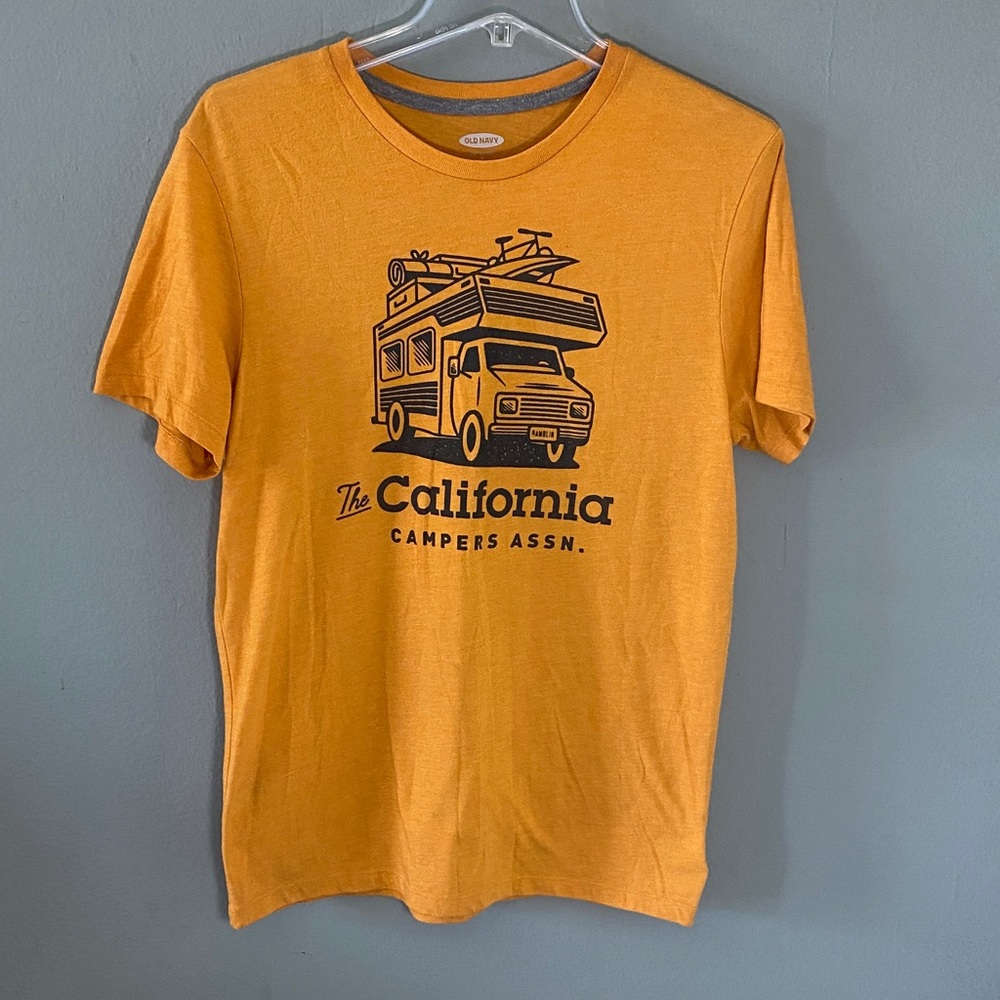 Old Navy Men's Graphic Camper T-Shirt - Mustard Yellow